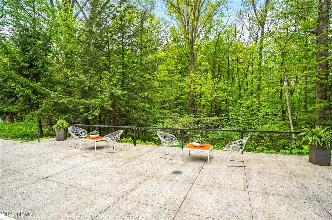 3210 North Dover Road Stow, OH 44224 - Photo 40 of 44 View of patio