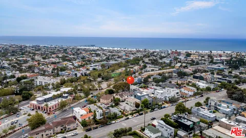 $1,699,000 | 535 Venice Way, Los Angeles, CA 90291