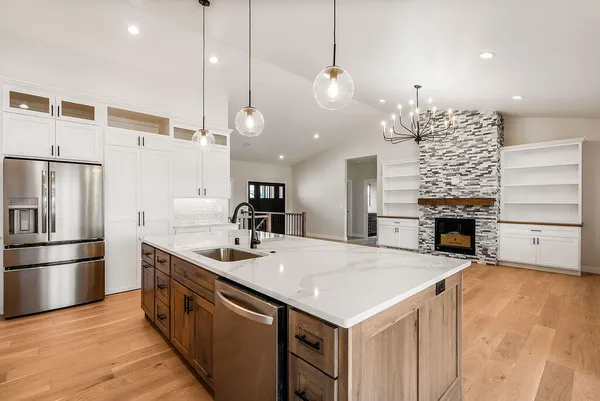 $779,900 | 1413 Herb Lane, Holmen, WI 54636