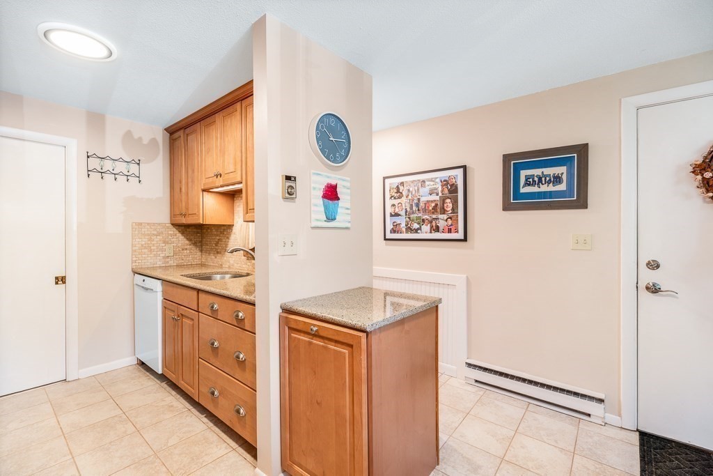19 Atlantic Road, Unit 12T Gloucester, MA 01930 - Photo 8 of 25 Gallery Image 8