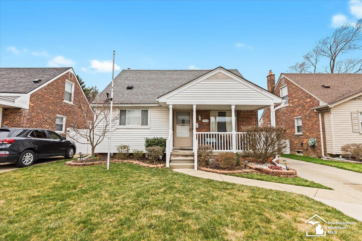 9624 Ruth Avenue Allen Park, MI 48101 - Photo 1 of 26 50143910-3E48C30D-9D95-4477-9355-409F790145B7.JPG