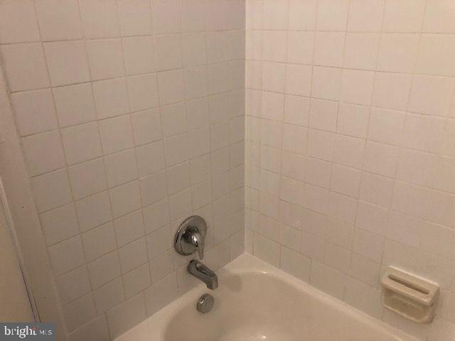 2649 Daphne Road Philadelphia, PA 19131 - Photo 7 of 16