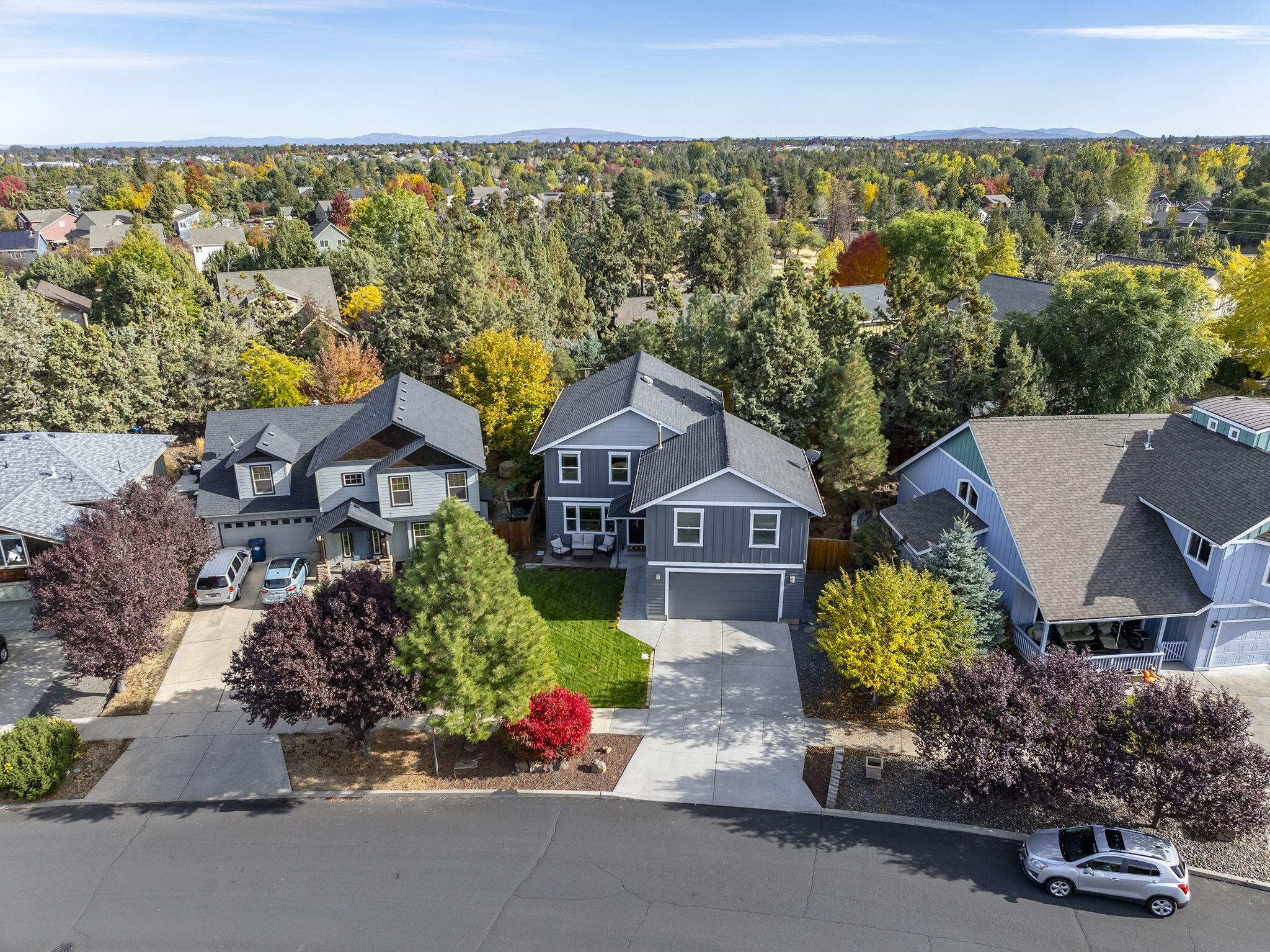 62906 Bilyeu Way Bend, OR 97701 - Photo 41 of 100 41-web-or-mls-DJI_20251016143830_0336_D