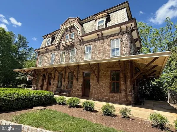 $260,000 | 16 Railroad Place, Pennington, NJ 08534