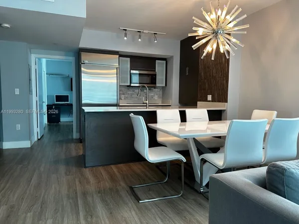 $4,500 | 500 Brickell Avenue, Unit 3307, Miami, FL 33131