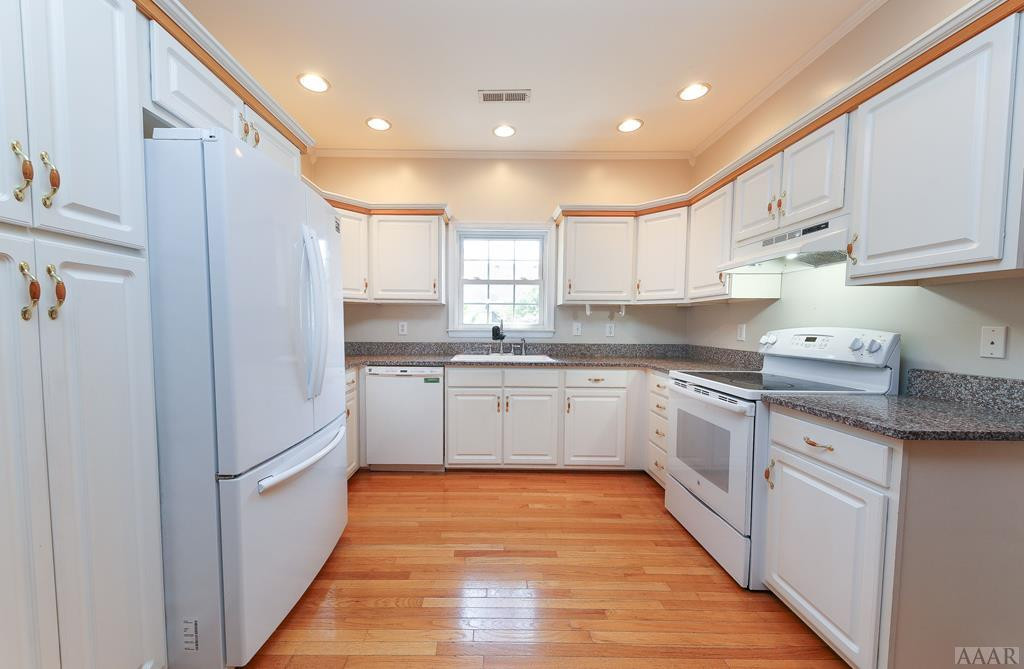 374 Country Club Road Camden, NC 27921 - Photo 4 of 38