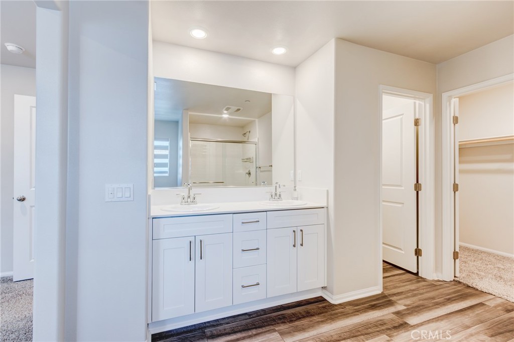 36469 Shine Drive Winchester, CA 92596 - Photo 21 of 73 a bathroom with a sink and a mirror