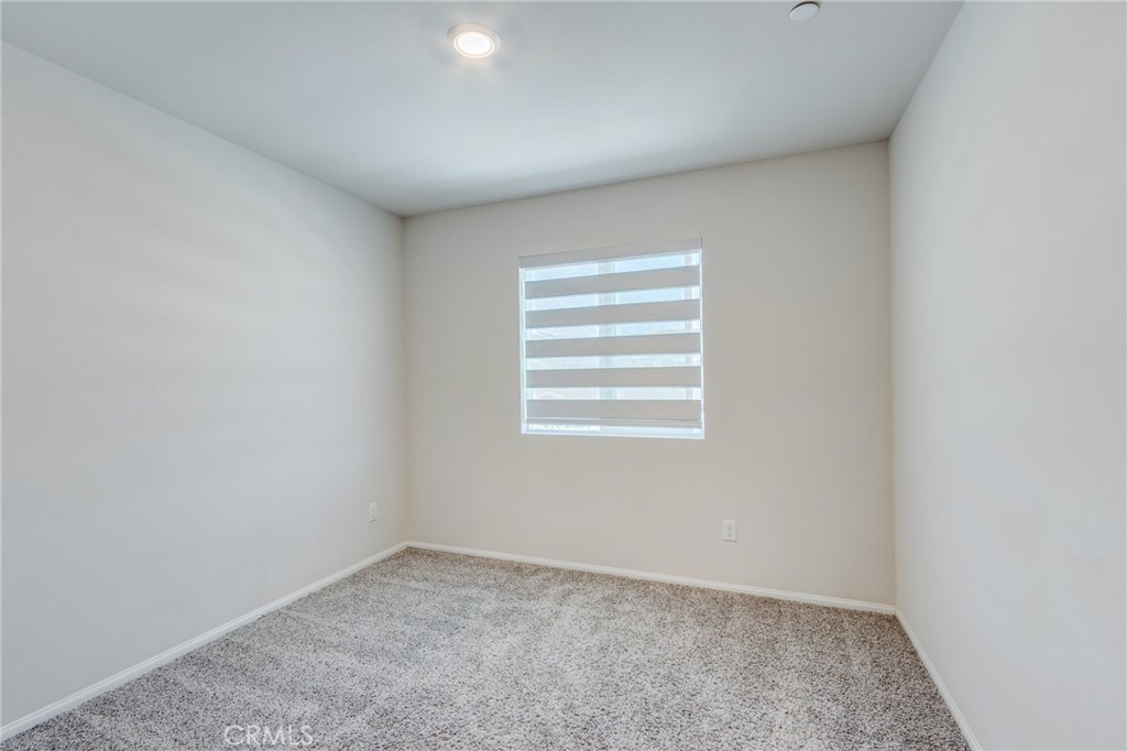 36469 Shine Drive Winchester, CA 92596 - Photo 51 of 73 an empty room with a window