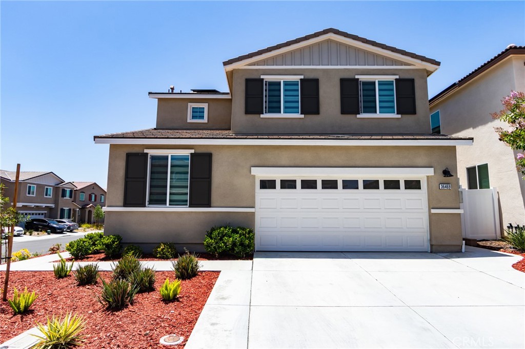 36469 Shine Drive Winchester, CA 92596 - Photo 72 of 73 a front view of a house with a yard