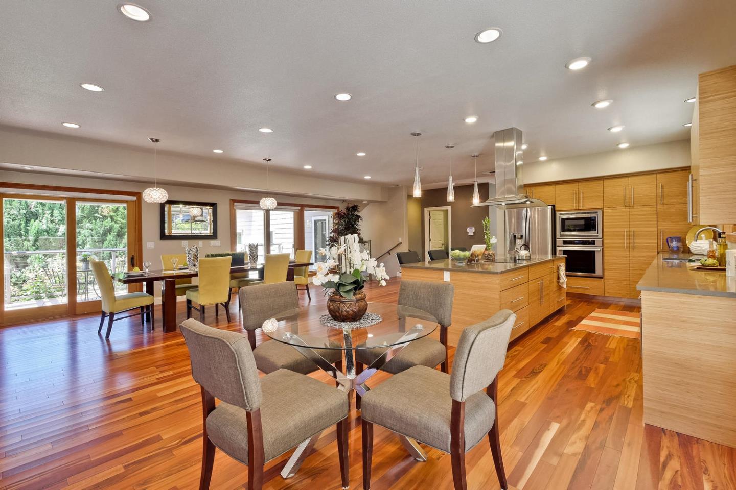 10161 Hillcrest Road Cupertino, CA 95014 - Photo 14 of 35 Gallery Image 14