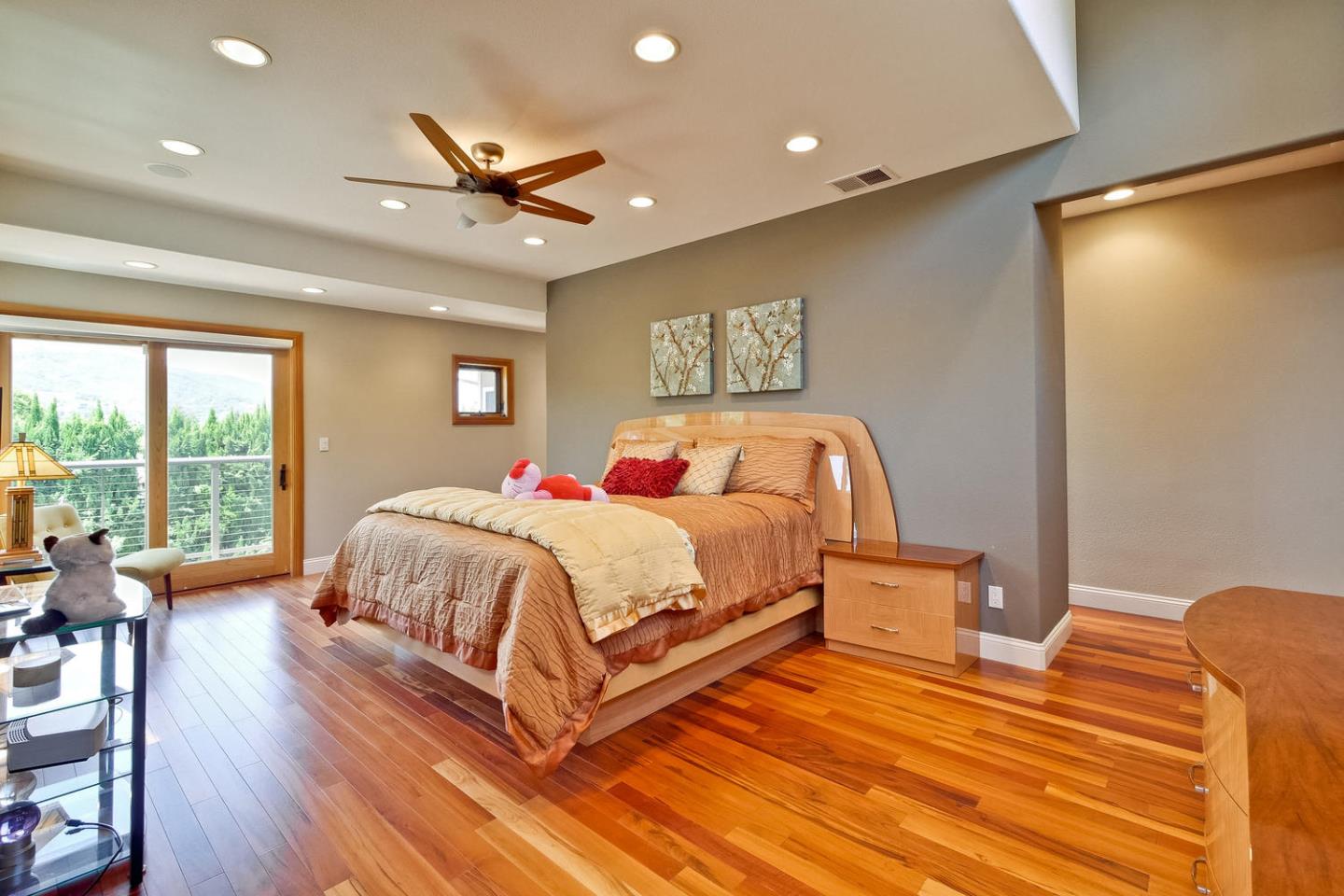 10161 Hillcrest Road Cupertino, CA 95014 - Photo 22 of 35 Gallery Image 22