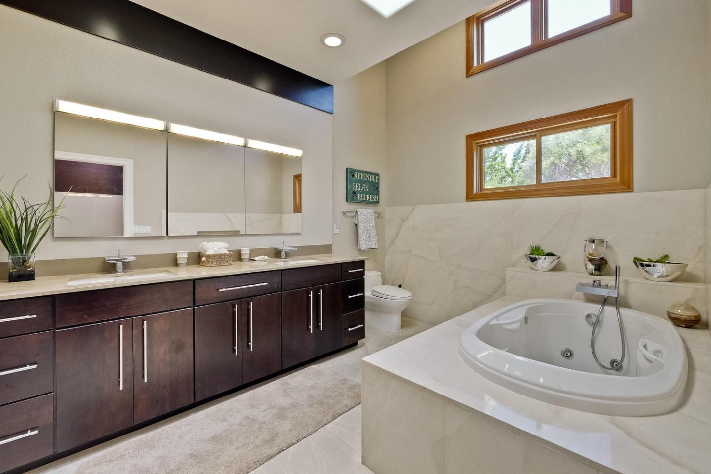 10161 Hillcrest Road Cupertino, CA 95014 - Photo 24 of 35 Gallery Image 24