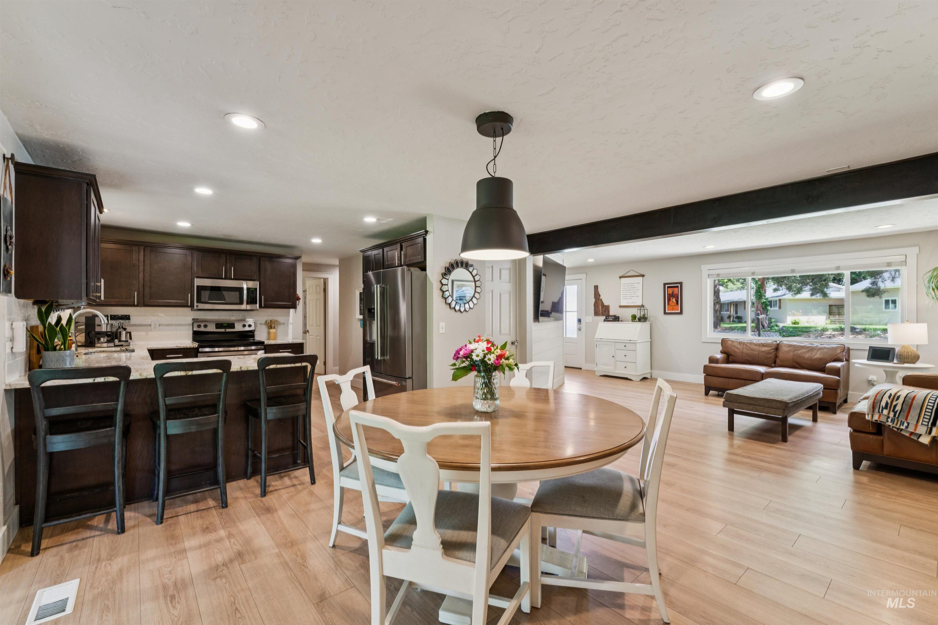 359 North Rene Place Eagle, ID 83616 - Photo 12 of 50