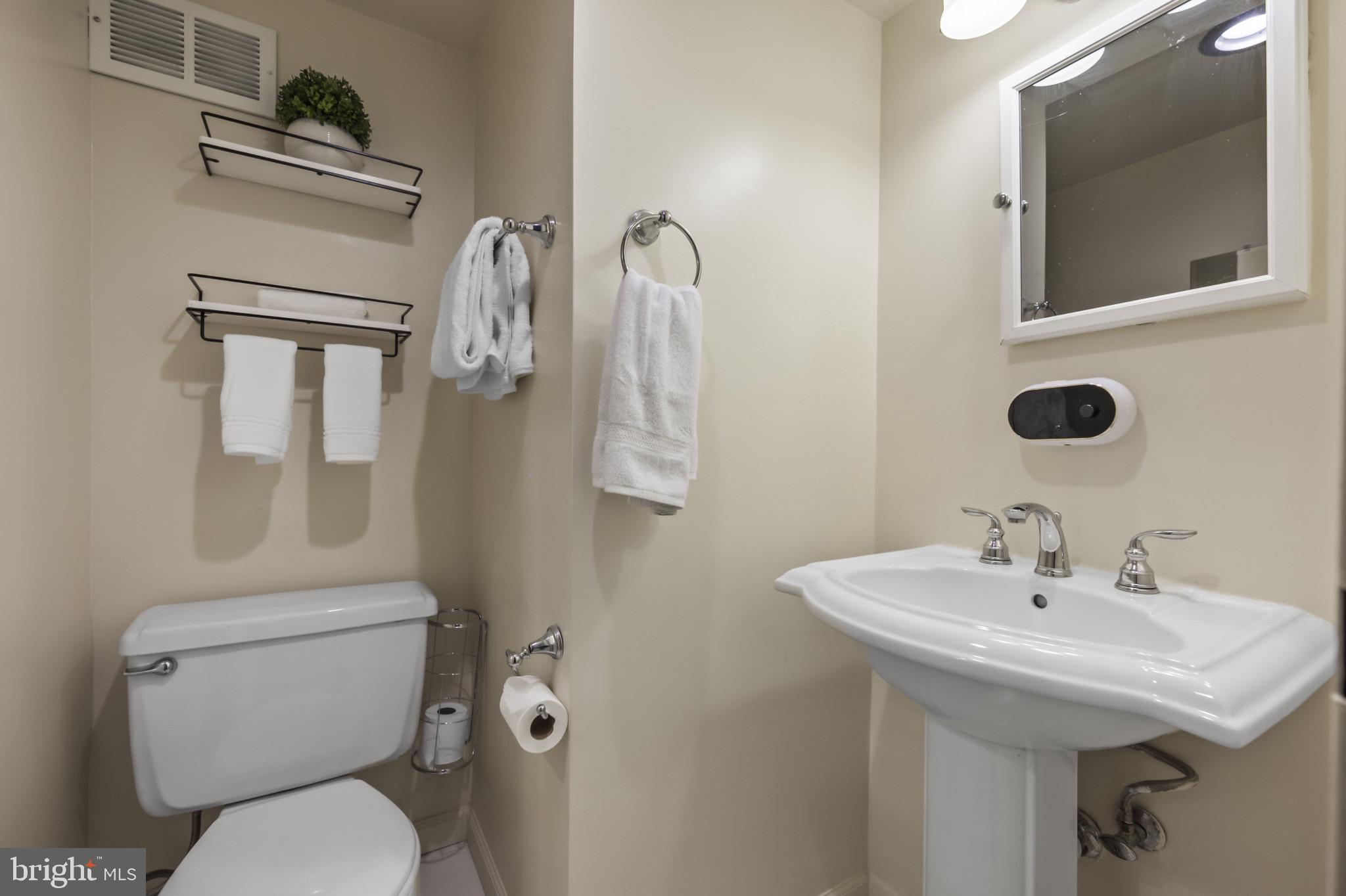 17801 Buehler Road, Unit 107 Olney, MD 20832 - Photo 11 of 23 Gallery Image 11