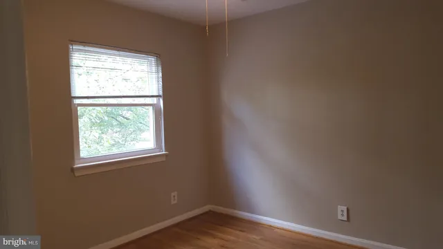 $2,950 | 905 Little Street, Alexandria, VA 22301