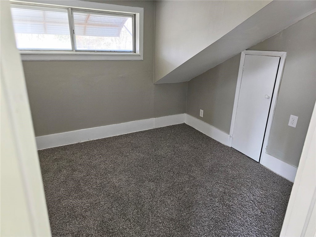 6972 Owasco Road Owasco, NY 13021 - Photo 15 of 27 Second floor Bedroom