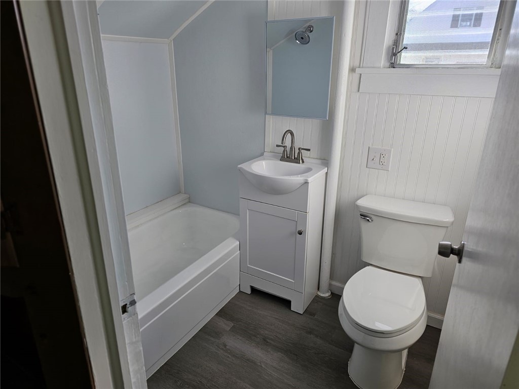 6972 Owasco Road Owasco, NY 13021 - Photo 16 of 27 Second floor bathroom