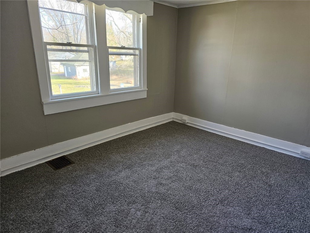 6972 Owasco Road Owasco, NY 13021 - Photo 9 of 27 First floor Bedroom