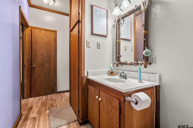 $899,900 | 2711 Farm To Market Road 250, Hughes Springs, TX 75656