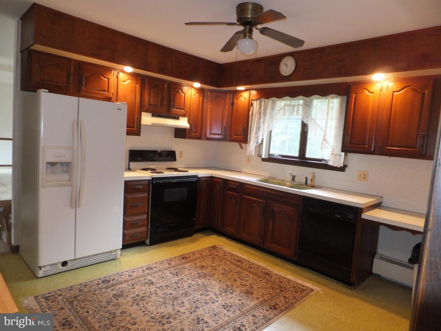 3065 Jacoby Road Coopersburg, PA 18036 - Photo 2 of 12 Gallery Image 2