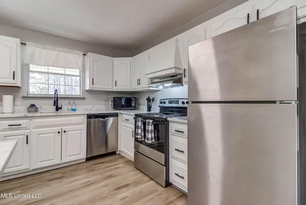 $319,999 | 12522 Wolf River Road, Gulfport, MS 39503