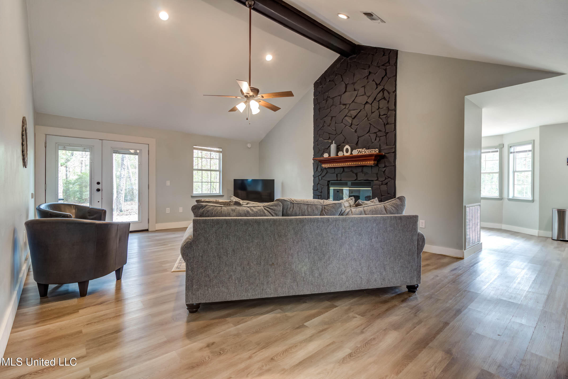 12522 Wolf River Road Gulfport, MS 39503 - Photo 2 of 53 12522 Wolf River (21)