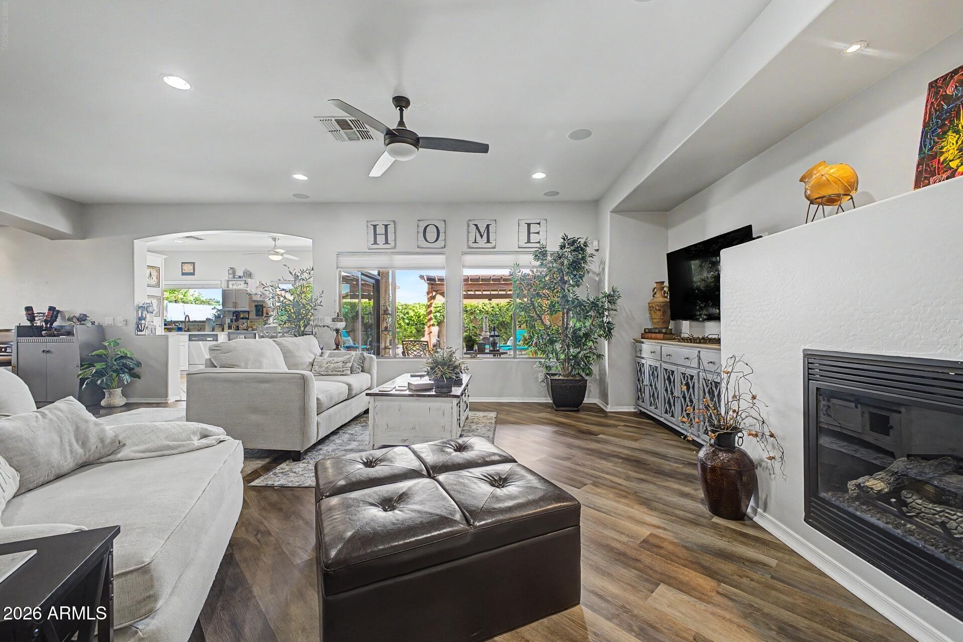 21187 East Alyssa Road Queen Creek, AZ 85142 - Photo 8 of 42 09 - Alyssa