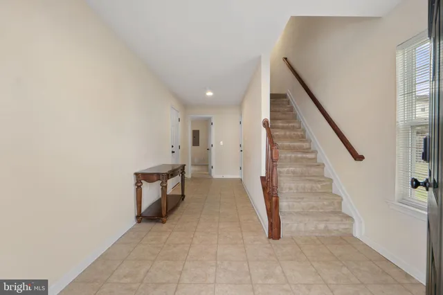 a view of entryway and hall
