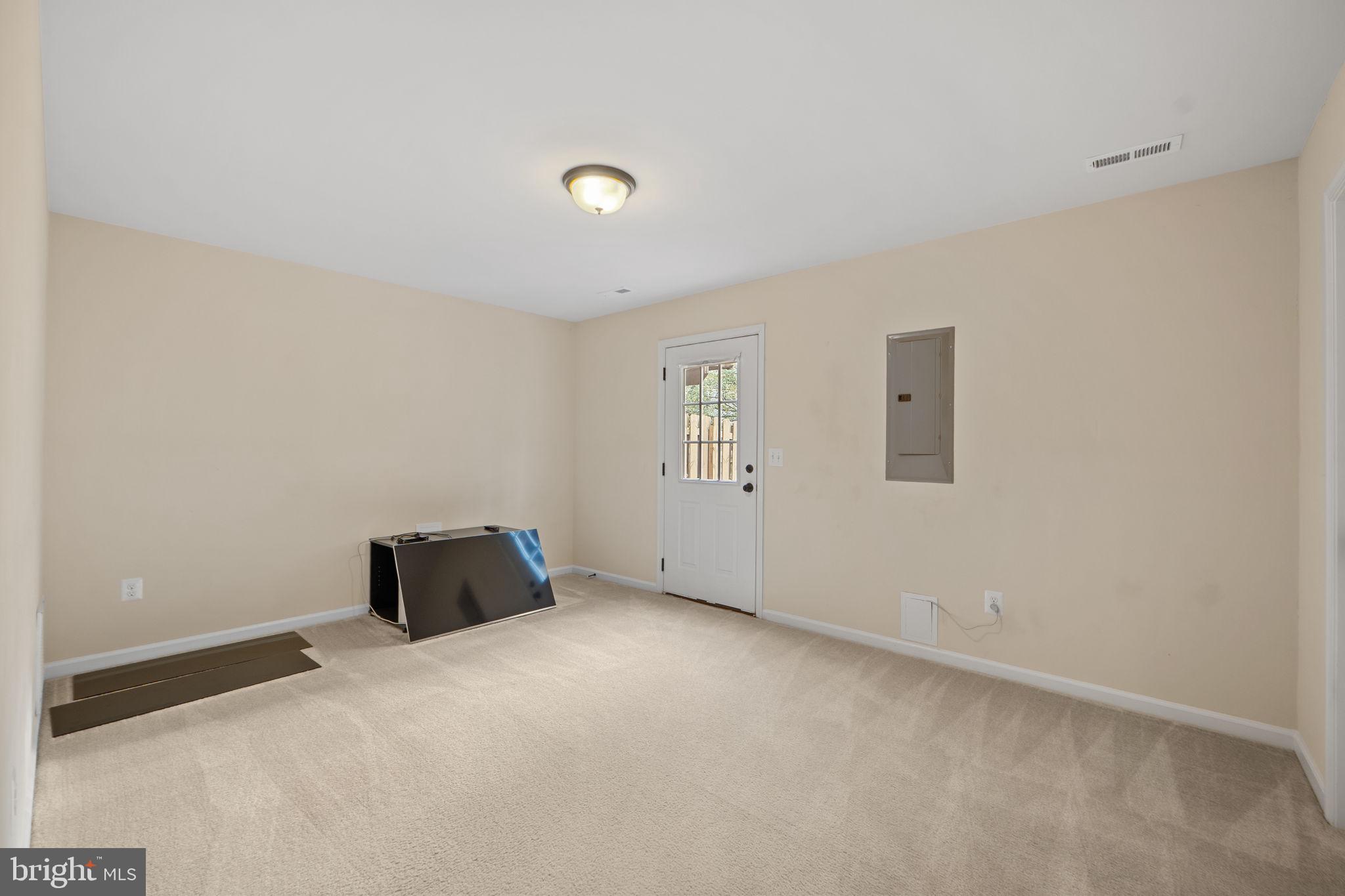 2210 Mallard Landing Drive Fredericksburg, VA 22408 - Photo 4 of 30 an empty room with windows