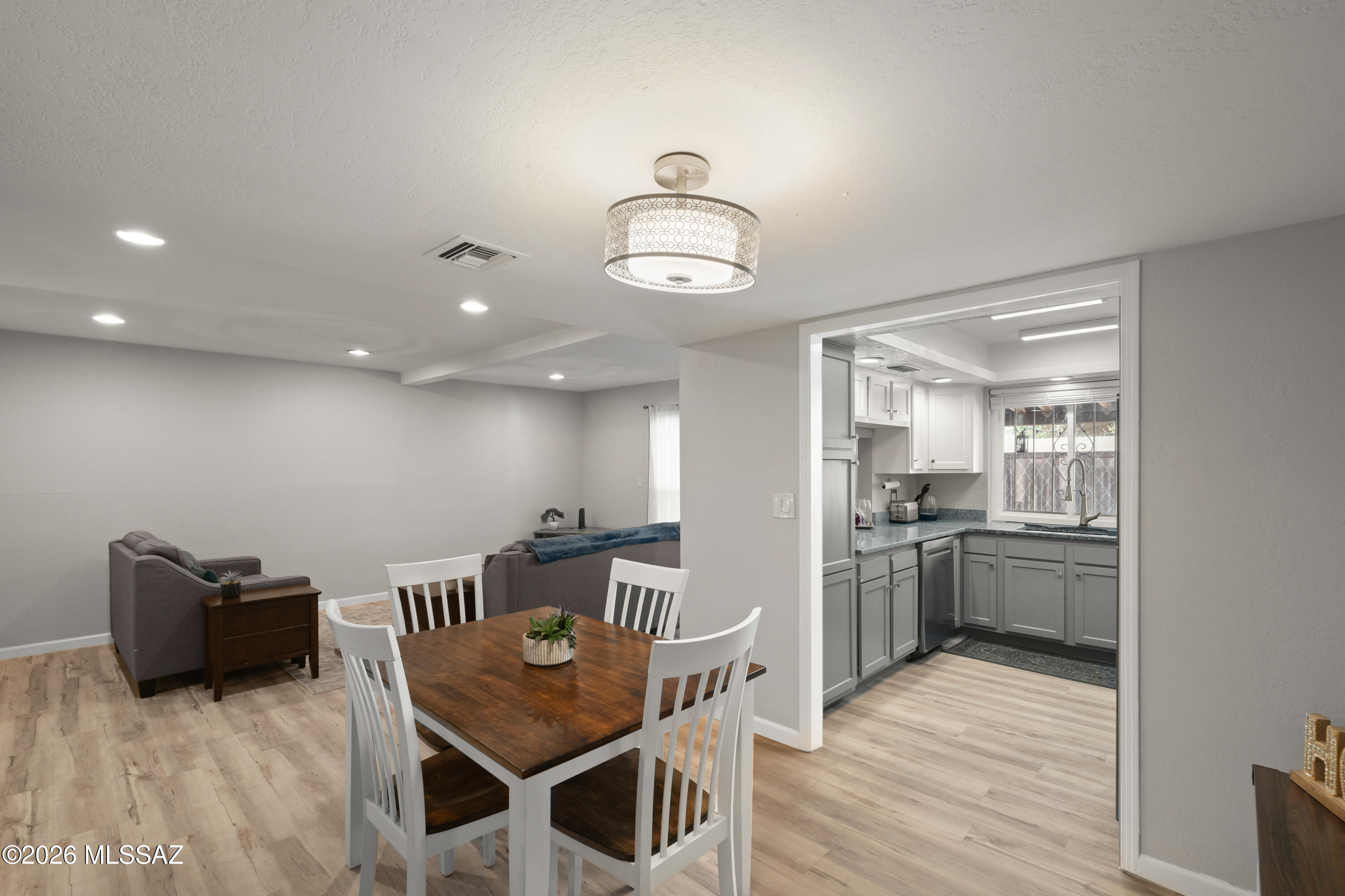 1503 East Prince Road, Unit A Tucson, AZ 85719 - Photo 12 of 35 Dining Area