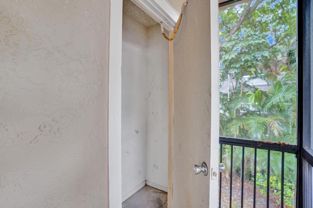 2301 North Congress Avenue, Unit 27 Boynton Beach, FL 33426 - Photo 11 of 39 12