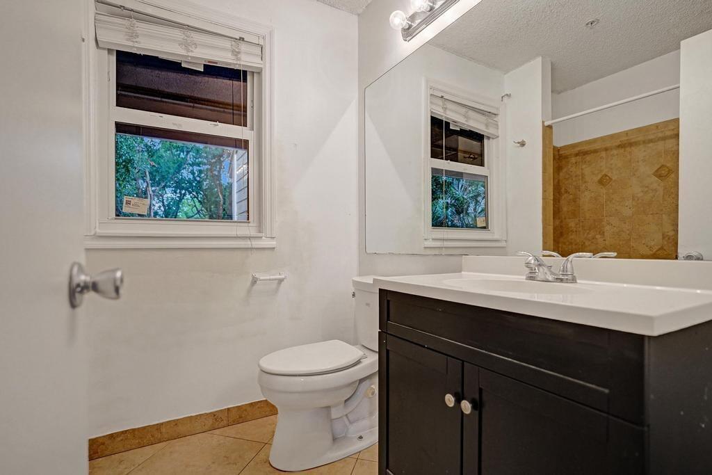 2301 North Congress Avenue, Unit 27 Boynton Beach, FL 33426 - Photo 23 of 39 24