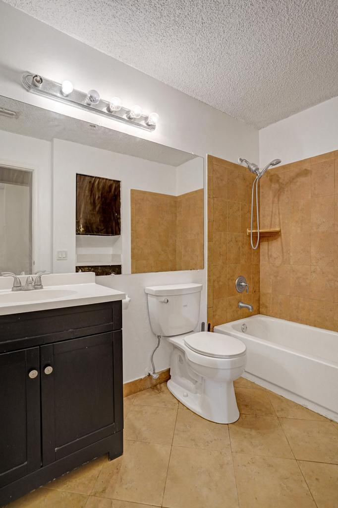 2301 North Congress Avenue, Unit 27 Boynton Beach, FL 33426 - Photo 35 of 39 36