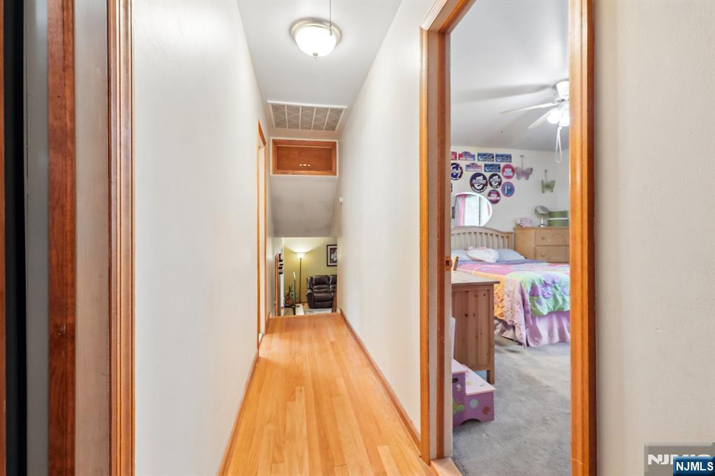 123 Midwood Road Paramus, NJ 07652 - Photo 21 of 46
