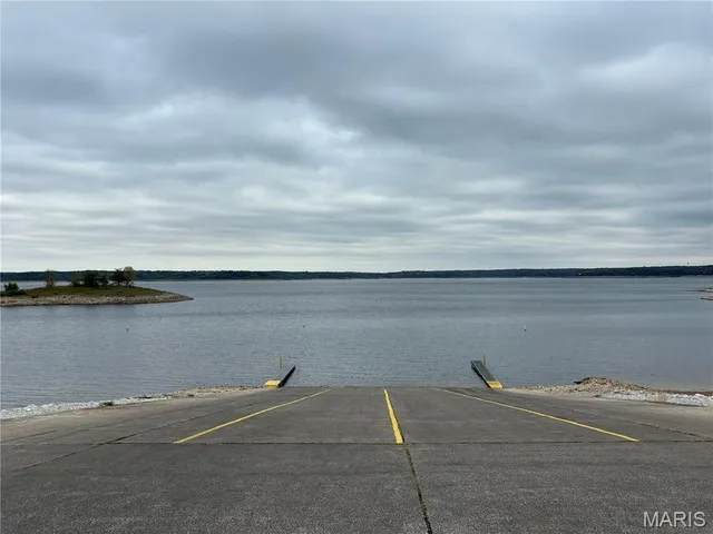 $94,900 | 30 Leo Lane, Perry, MO 63462