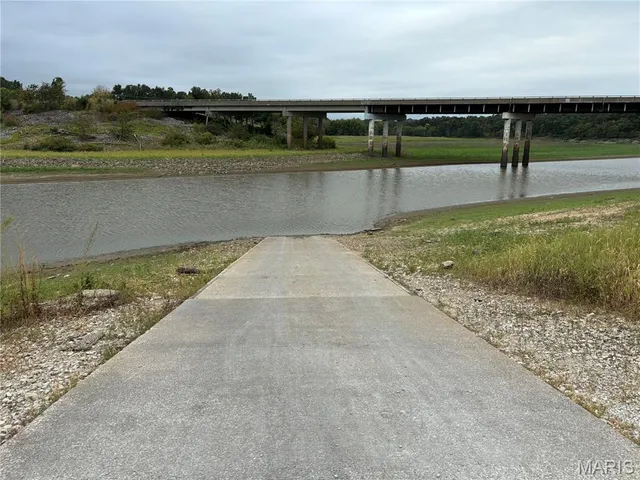 $94,900 | 30 Leo Lane, Perry, MO 63462