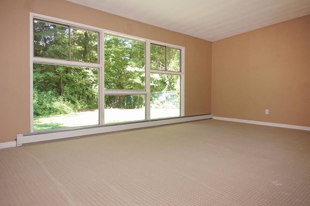27 Cherry Road Framingham, MA 01701 - Photo 6 of 12