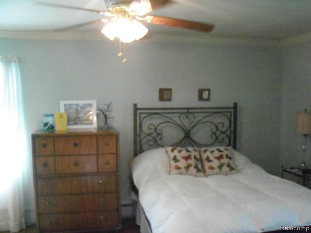 121 Mapleton Road Grosse Pointe, MI 48236 - Photo 30 of 33 826.jpg
