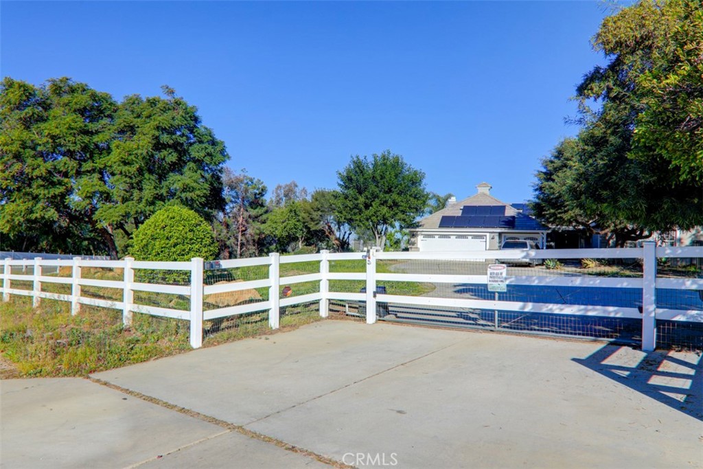 16950 Scottsdale Road Riverside, CA 92504 - Photo 3 of 45