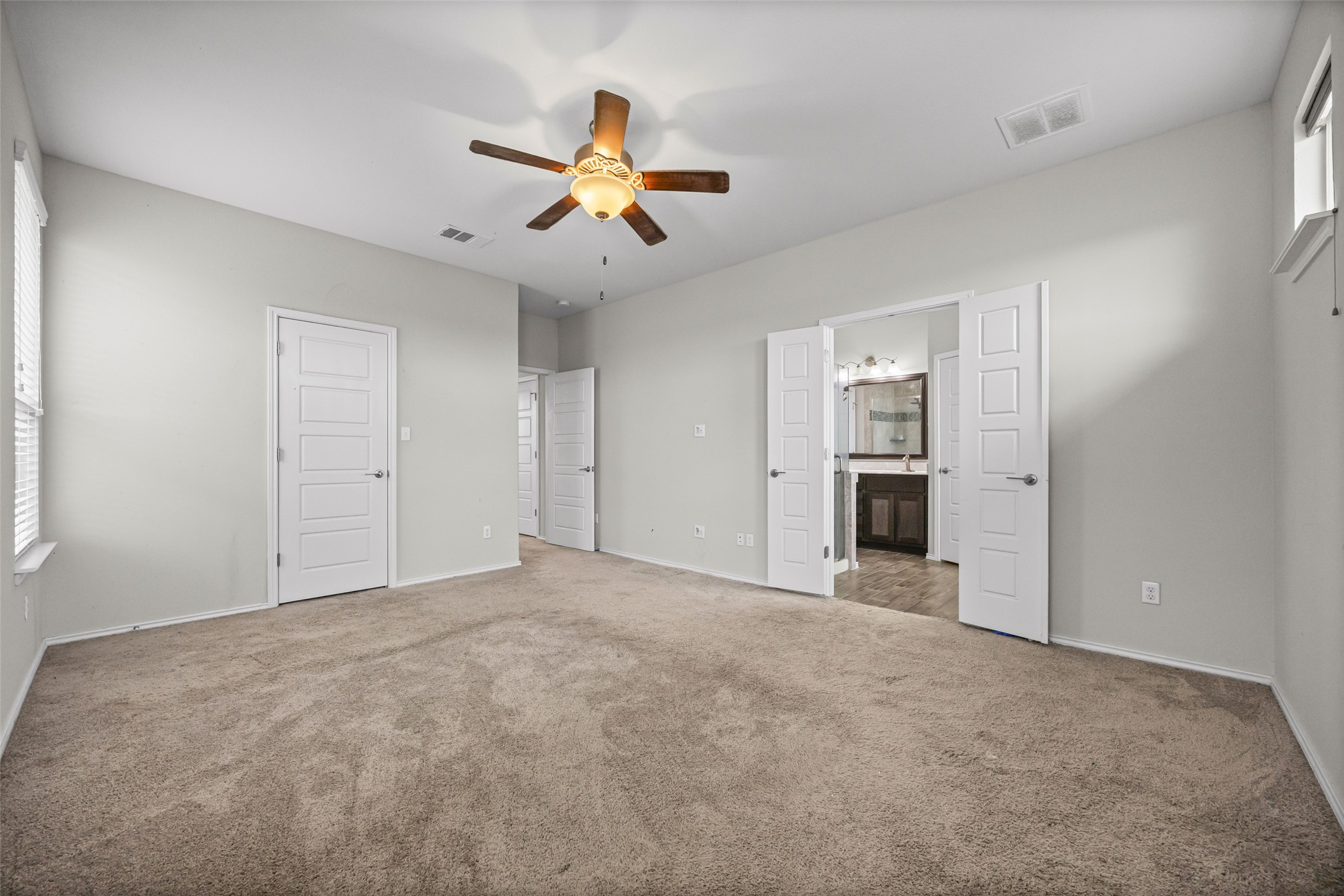 17401 Silent Harbor Loop Pflugerville, TX 78660 - Photo 25 of 37 Primary bedroom