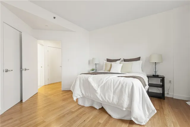 $640,000 | 1 West Exchange Street, Unit 2602, Providence, RI 02903