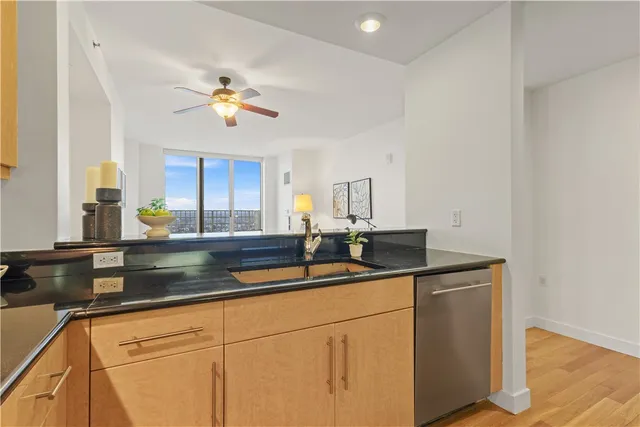 $640,000 | 1 West Exchange Street, Unit 2602, Providence, RI 02903