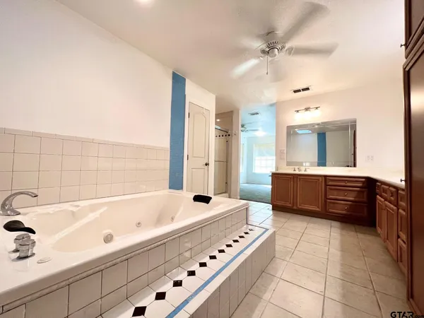 $2,000 | 250 Autumn Wood Trail, Holly Lake Ranch, TX 75765