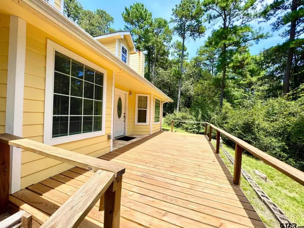 $2,000 | 250 Autumn Wood Trail, Holly Lake Ranch, TX 75765