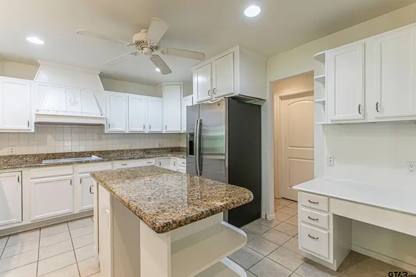 $2,000 | 250 Autumn Wood Trail, Holly Lake Ranch, TX 75765