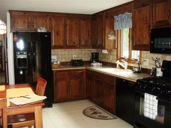 87 Lexington Road Dracut, MA 01826 - Photo 8 of 13 Gallery Image 8