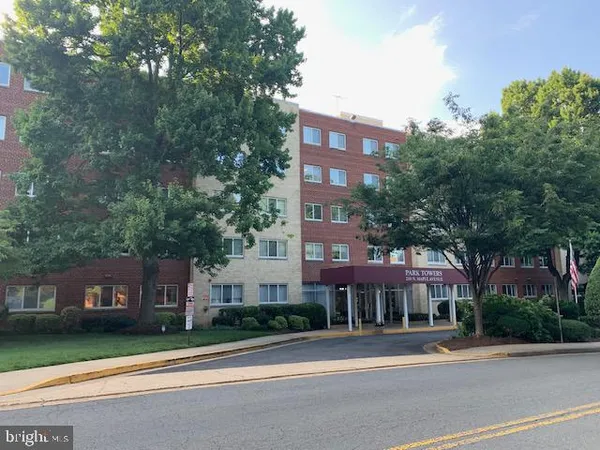 $2,150 | 200 North Maple Avenue, Unit 510, Falls Church, VA 22046