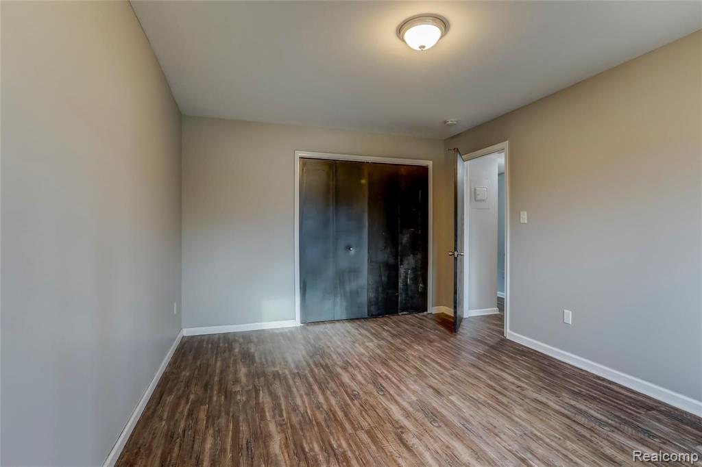 2165 Decker Road, Unit 32 Walled Lake, MI 48390 - Photo 11 of 17