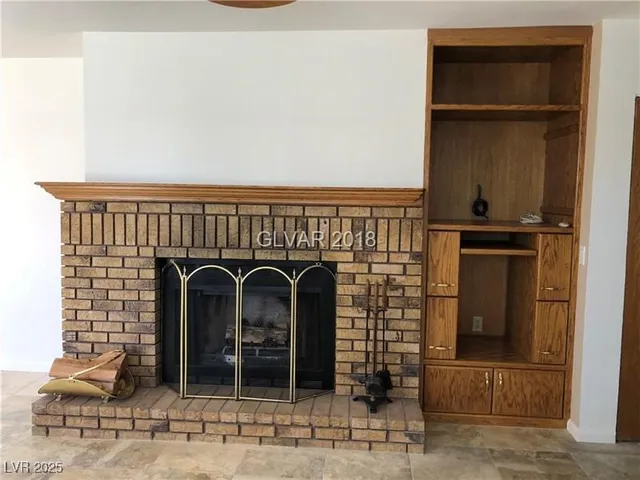 $1,425 | 1850 Center Street, Las Vegas, NV 89106