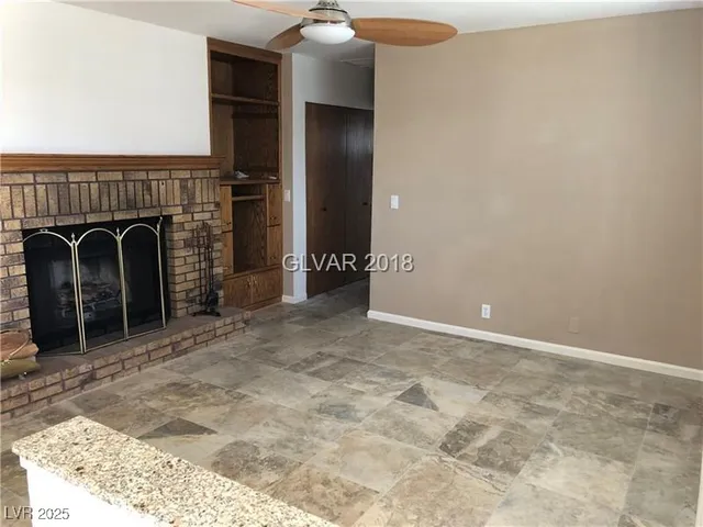 $1,425 | 1850 Center Street, Las Vegas, NV 89106